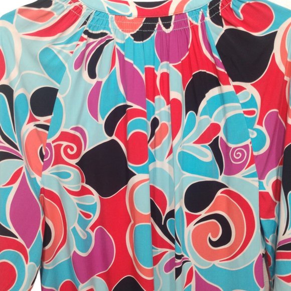 Crown & Ivy Swirl Print Peasant Top Plus Size 1X - Picture 10 of 15